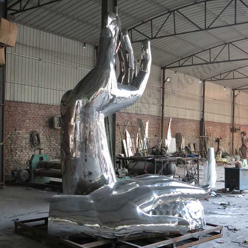 手托水滴雕塑，不銹鋼手托水滴雕塑，手托水滴景觀雕塑