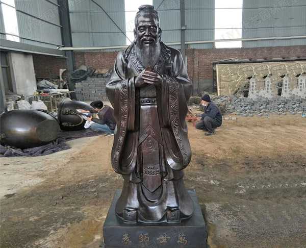 玻璃鋼雕塑制作出仿銅效果的步驟是什么呢？