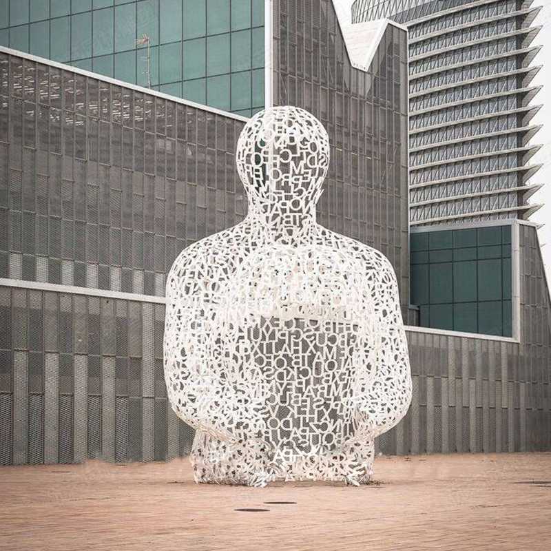 不銹鋼雕塑工廠，鏤空不銹鋼人物雕塑