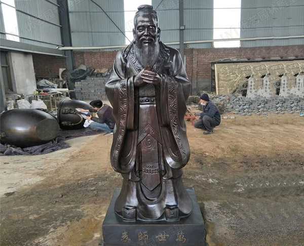 玻璃鋼雕塑制作出仿銅雕塑效果的步驟是什么呢？