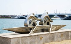 不銹鋼雕塑拋光需要注意的問題有哪些？